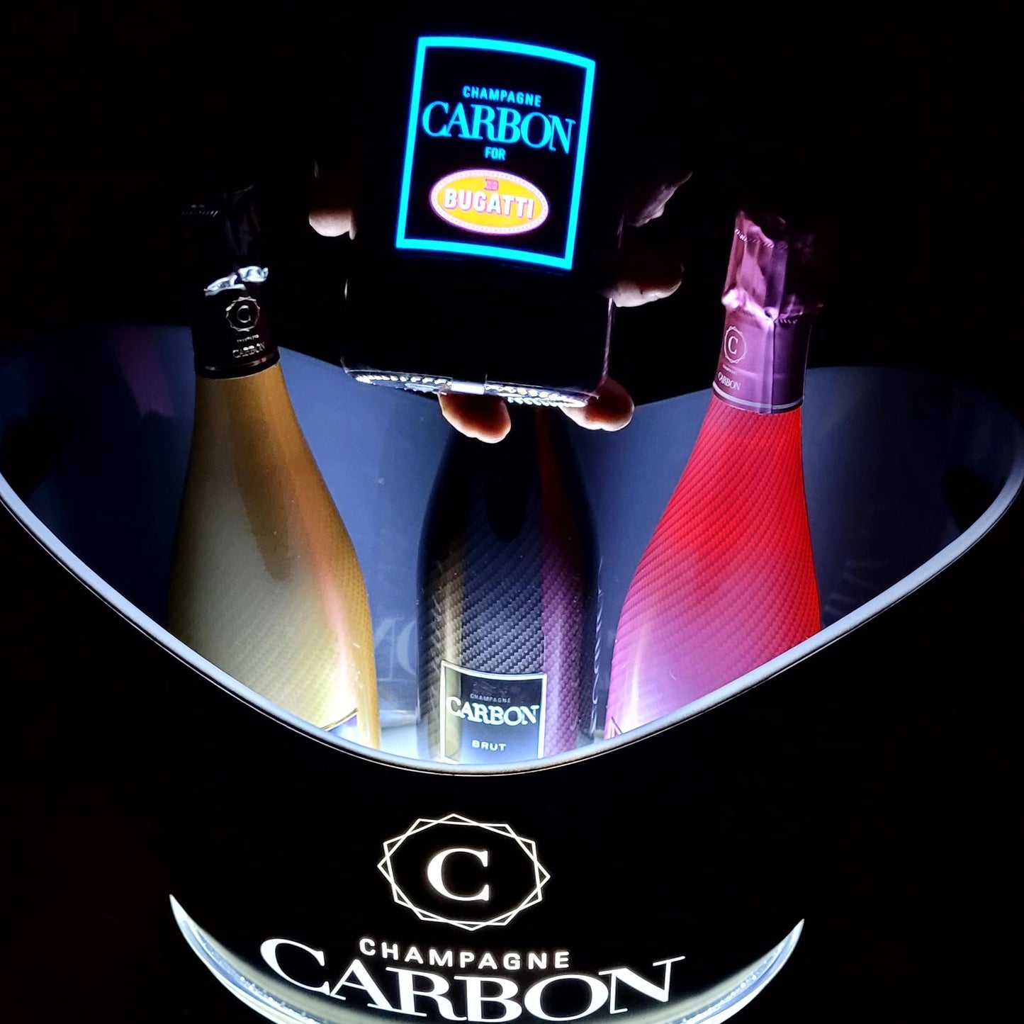 Champagne-CARBON-EB01-Luminous-2002-emperor-champagne